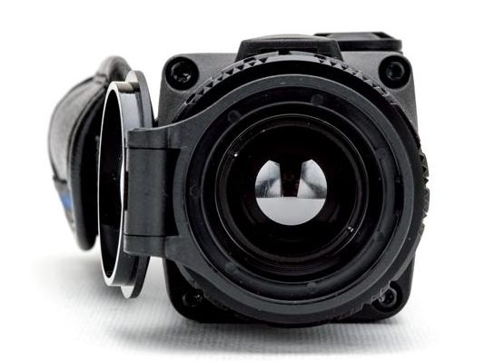 Pulsar Helion XQ28F: rischiara la notte Pulsar Helion XQ28F