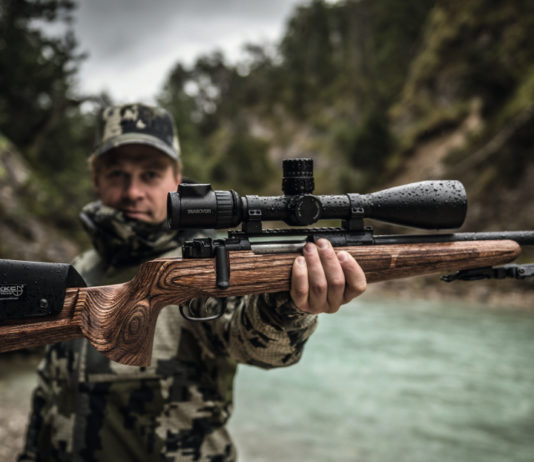 I cannocchiali da puntamento Swarovski X5i adesso anche in versione metrica montato su carabina il cannocchiale da puntamento swarovski x5i