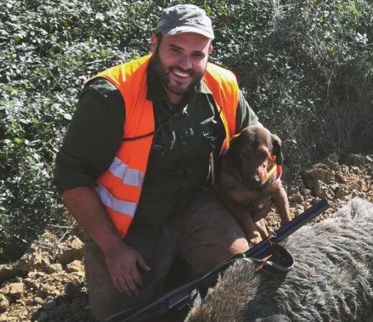 Caccia al cinghiale a singolo caccia al cinghiale
