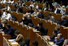 Interrogazione al parlamento europeo sui reati degli attivisti per i diritti degli animali parlamento europeo interrogazione sui reati degli attivisti per i diritti degli animali