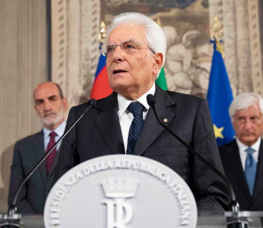 Crisi di governo: che cosa succede alle nuove leggi sulla caccia? sergio mattarella alla fine delle consultazioni aperte dopo le dimissioni del governo conte