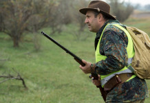 Poteri delle guardie zoofile: la decisione del Consiglio di Stato poteri delle guardie zoofile: cacciatore con fucile