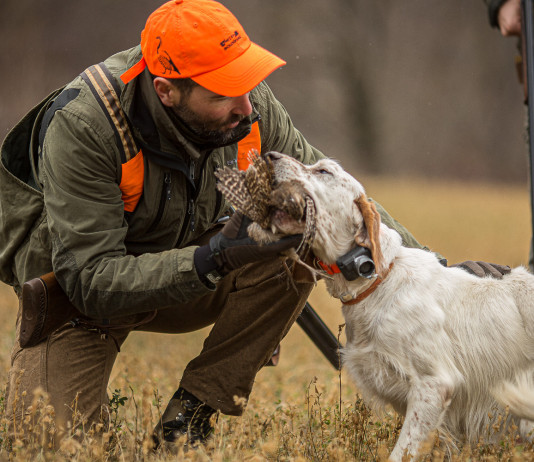 Caccia Magazine luglio 2021 in edicola dal 19 giugno caccia magazine luglio 2021: cacciatore e cane con fagiano in bocca