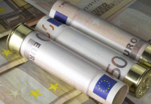 Impatto economico della caccia: lo studio dell’Università di Firenze Impatto economico della caccia: banconote da 50 euro in cartucce