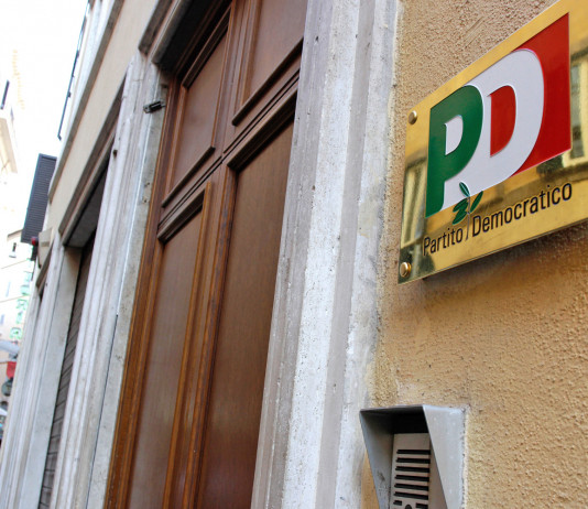La posizione del Partito democratico sulla caccia: Mirabelli intervistato dalla Fidc La posizione del Partito democratico sulla caccia: ingresso della sede del partito democratico in largo del nazareno