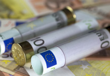 Bilancio sociale della Federcaccia: ecco quanto contano i cacciatori Bilancio sociale della Federcaccia: munizioni con banconote da 50 euro