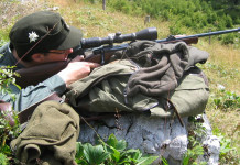 Come scegliere le ottiche da caccia Come scegliere le ottiche da caccia: Enrico Garelli Pachner spara in appoggio sullo zaino