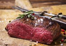 Filiera della carne di selvaggina, Friuli approva regolamento Filiera della carne di selvaggina: carne di cervo cucinata