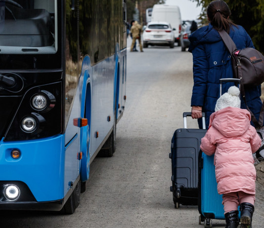 Guerra in Ucraina, l’iniziativa della Fondazione Una Guerra in Ucraina: rifugiati in fuga dall'aggressione russa