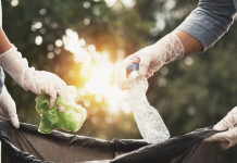 Operazione Paladini del territorio, il manifesto della Fondazione Una Operazione Paladini del territorio: operazioni di pulizia e ripristino ambientale, rimozione spazzatura dal bosco