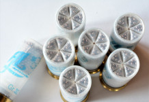 Ricarica di munizioni calibro 12 con Anigrina lamellare Ricarica di munizioni calibro 12 con Anigrina lamellare