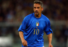 Animalisti contro Roberto Baggio Animalisti contro Roberto Baggio: Roberto Baggio con la maglia numero 10 dell'Italia