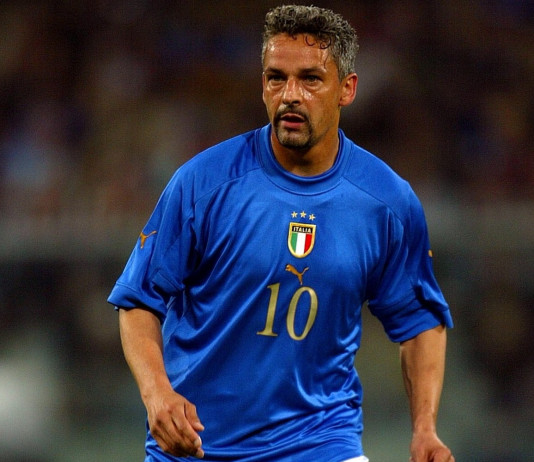 Animalisti contro Roberto Baggio Animalisti contro Roberto Baggio: Roberto Baggio con la maglia numero 10 dell'Italia
