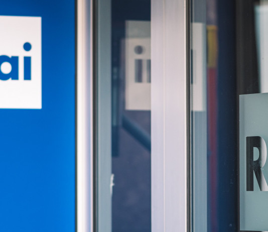 Associazioni venatorie chiedono stop trasmissioni contro la caccia Associazioni venatorie chiedono stop trasmissioni contro la caccia: ingresso uffici Rai