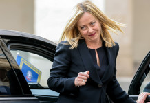 Tre sottosegretari del governo Meloni vicini al mondo venatorio Tre sottosegretari del governo Meloni vicini al mondo venatorio: Giorgia Meloni esce dall'auto dopo il giuramento al Quirinale