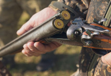 Calendario venatorio dell’Emilia Romagna, le indicazioni dell’assessore Calendario venatorio dell’Emilia Romagna: cacciatore con doppietta