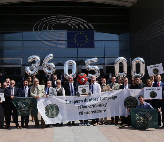 Oltre 360.000 firme per la petizione dei cacciatori europei Oltre 360.000 firme per la petizione dei cacciatori europei