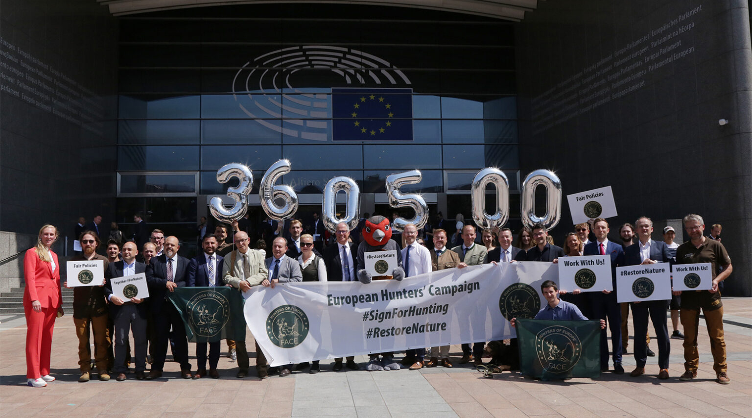 Oltre 360.000 firme per la petizione dei cacciatori europei