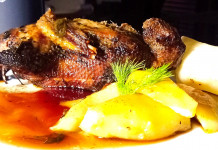 Germano reale in forno con gnocco fritto: la ricetta Germano reale in forno con gnocco fritto la ricetta