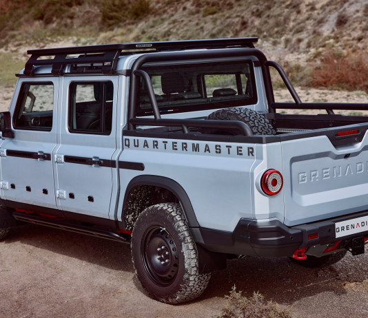 Ineos Grenadier Quartermaster, un pick-up a Eos Show Ineos Grenadier Quartermaster, un pick-up a Eos Show