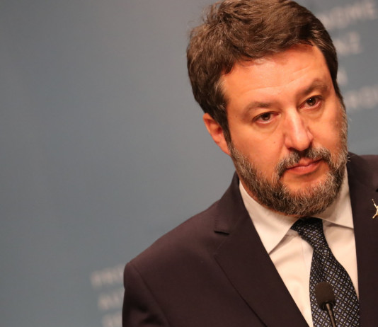 Un accenno alla caccia nel programma della Lega per le elezioni europee 2024 Un accenno alla caccia nel programma della Lega per le elezioni europee 2024: Matteo Salvini, leader della Lega e ministro delle Infrastrutture e dei trasporti