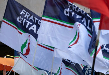 Candidati vicini al mondo venatorio, Berlato contro la cabina di regia Candidati vicini al mondo venatorio, Berlato contro la cabina di regia: bandiere Fratelli d'Italia