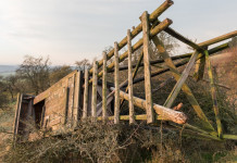 Proposte sanzioni per ostacolo alla caccia e al controllo faunistico Proposte sanzioni per ostacolo alla caccia e al controllo faunistico: altana da caccia distrutta