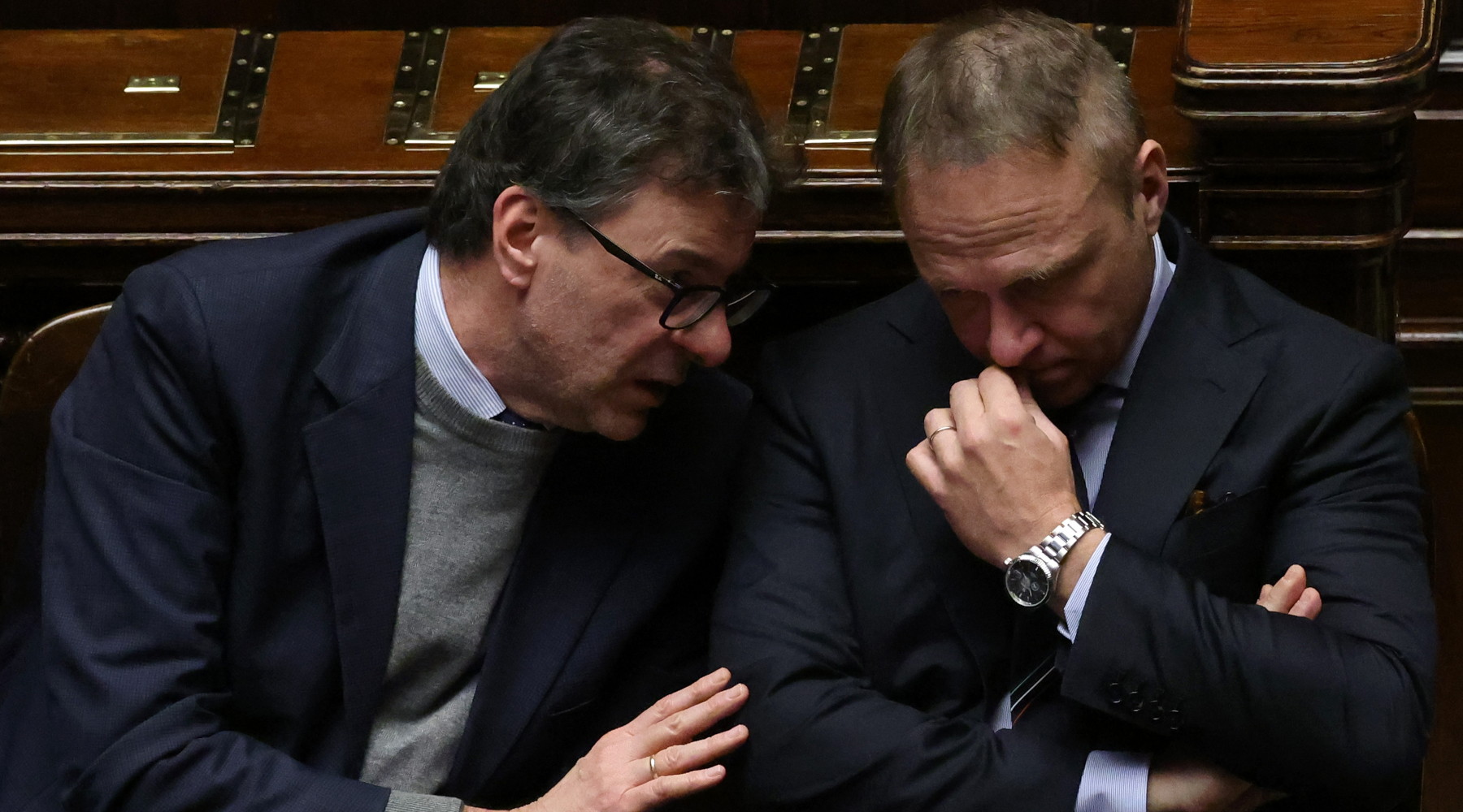 Lollobrigida: «Altre occasioni per discutere di riforma della caccia» Lollobrigida: «Altre occasioni per discutere di riforma della caccia»: Francesco Lollobrigida con Giancarlo Giorgetti sui banchi del governo