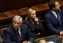 Perché il governo ha chiesto di ritirare gli emendamenti sulla caccia? Perché il governo ha chiesto di ritirare gli emendamenti sulla caccia? - Giorgia Meloni, presidente del consiglio, con Antonio Tajani e Matteo Salvini