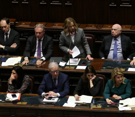 Saltano emendamenti sulla caccia, Bruzzone contro governo Saltano emendamenti sulla caccia, Bruzzone contro governo: governo Meloni in parlamento