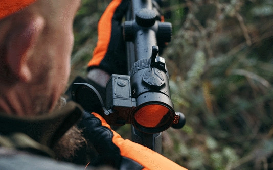 Una lente antiappannamento Afl o Afl+ in omaggio a chi acquista un cannocchiale Swarowski Z8i, Z8i+ o dS Una lente antiappannamento Afl o Afl+ in omaggio a chi acquista un cannocchiale Swarowski Z8i, Z8i+ o dS