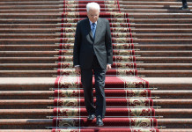 Emendamento sui calendari venatori, animalisti s’appellano a Mattarella Emendamento sui calendari venatori, animalisti s’appellano a Mattarella: Mattarella scende le scale