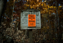 Movimento 5 Stelle presenta ddl per l’abolizione dell’articolo 842 del codice civile Movimento 5 Stelle presenta ddl per l’abolizione dell’articolo 842 del codice civile: cartello divieto di caccia