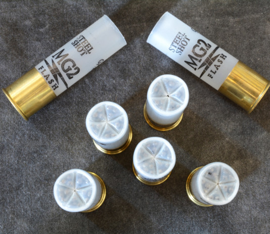 Ricarica di munizioni calibro 12 con 28 grammi d’acciaio numero 4: il test Ricarica di munizioni calibro 12 con 28 grammi d’acciaio numero 4 il test