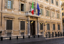 Undici giorni per gli emendamenti al ddl di riforma della legge sulla caccia Undici giorni per gli emendamenti al ddl di riforma della legge sulla caccia: facciata di Palazzo Madama, sede del Senato