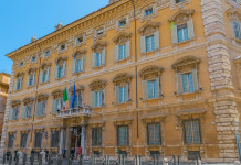 Ripresa la discussione della riforma della legge sulla caccia Ripresa la discussione della riforma della legge sulla caccia: palazzo madama, sede del Senato della Repubblica italiana