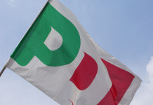 Stefano Vaccari (Pd) a Fondazione Una: «Mantenere l’impianto pubblicistico della legge 157/92» Stefano Vaccari (Pd) a Fondazione Una «Mantenere l’impianto pubblicistico della legge 15792» - bandiera del Partito democratico