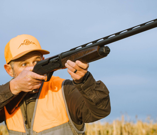 Il legno per il Sorix: Weatherby annuncia la variante Field Il legno per il fucile semiautomatico Weatherby Sorix Field