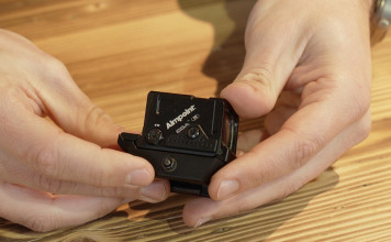 Aimpoint Coa R: il video del nuovo red dot Aimpoint Coa R video del nuovo red dot