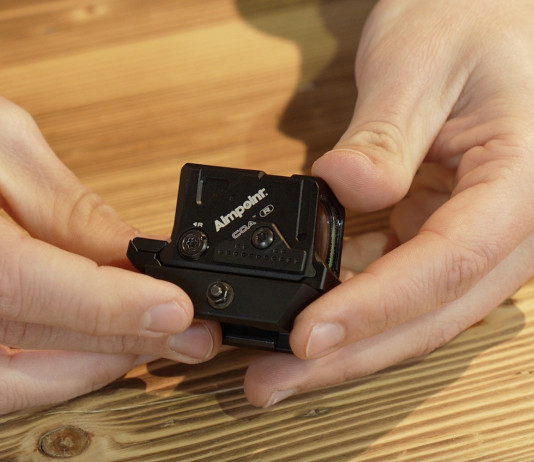 Aimpoint Coa R: il video del nuovo red dot Aimpoint Coa R video del nuovo red dot