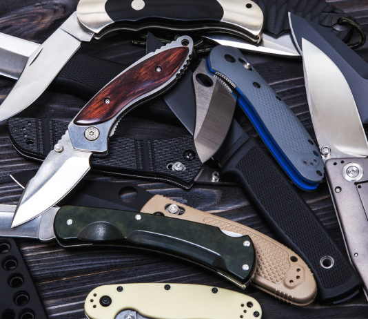 Convertito in legge il decreto sicurezza con meno restrizioni al porto di coltelli Convertito in legge il decreto sicurezza con meno restrizioni al porto di coltelli