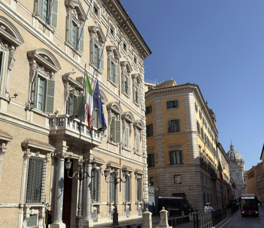 Salta la riunione delle commissioni sulla riforma della legge sulla caccia Salta la riunione delle commissioni sulla riforma della legge sulla caccia - palazzo madama, sede del Senato