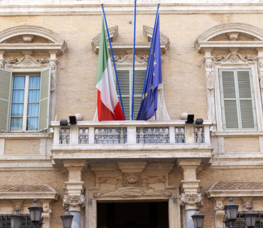 Riforma della legge sulla caccia, per la cabina di regia c’è spazio per un confronto non ideologico Riforma della legge sulla caccia, per la cabina di regia c’è spazio per un confronto non ideologico - facciata di Palazzo Madama, sede del Senato