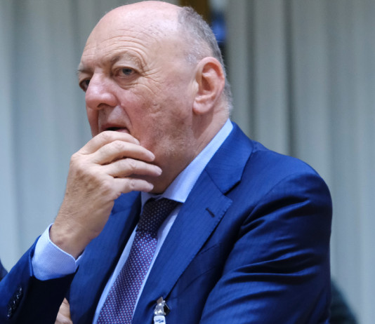 61 sigle a Pichetto Fratin: blocchi il ddl caccia 61 sigle a pichetto fratin blocchi il ddl caccia