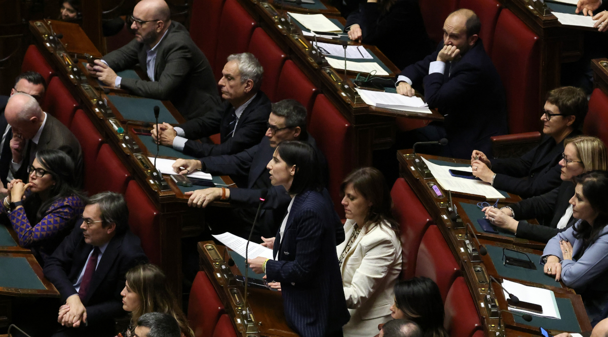 Ddl caccia, opposizioni all’attacco sui lavori in commissione Agricoltura Ddl caccia, opposizioni all’attacco sui lavori in commissione Agricoltura - Elly Schlein e il gruppo del partito democratico alla Camera